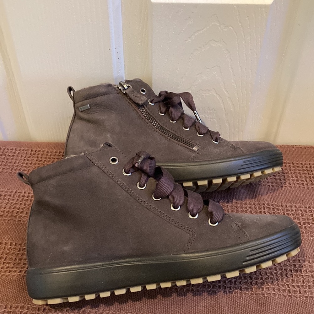 Euc Ecco Boots - image 6